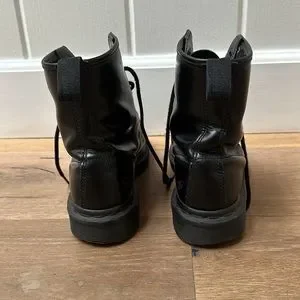Dr. Martens black boots the original size US M6 unisex Unisex Dr. Martens Unisex 6 main image 4